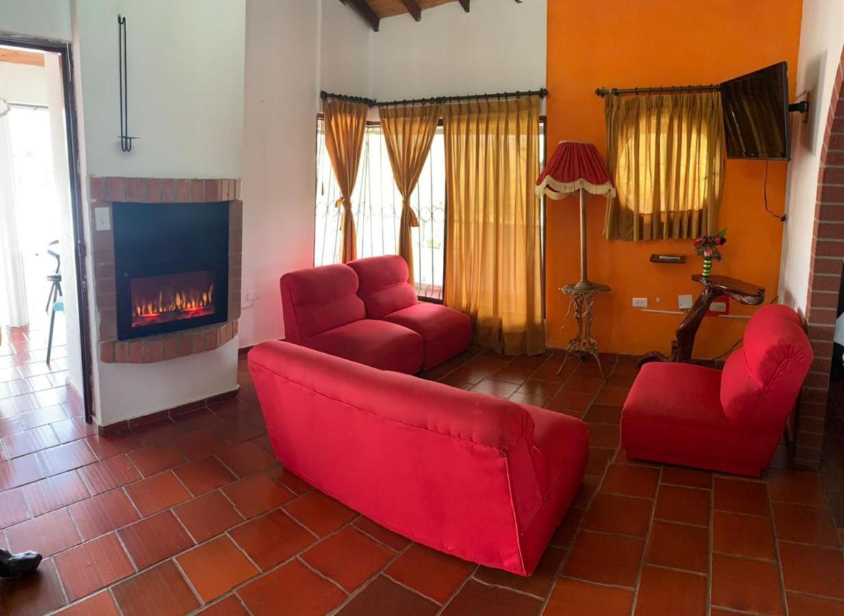 Hotel Campestre La Loma Curití エクステリア 写真