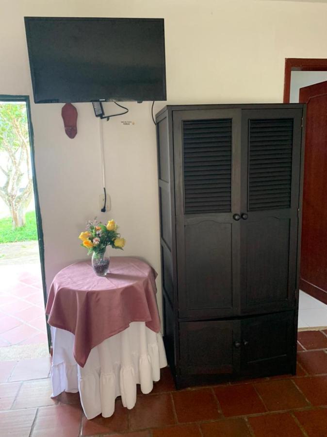 Hotel Campestre La Loma Curití エクステリア 写真