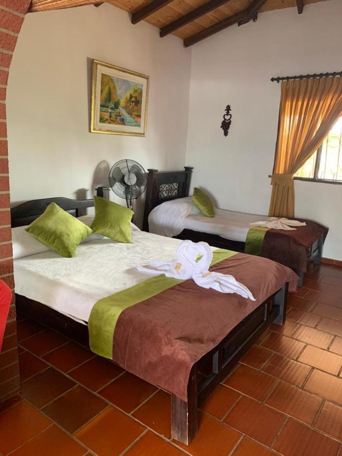 Hotel Campestre La Loma Curití エクステリア 写真