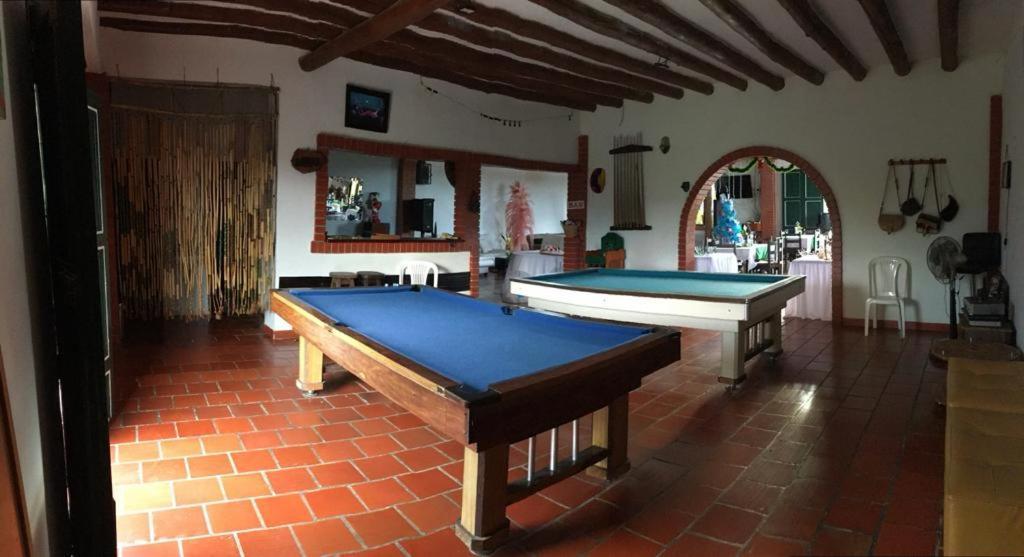 Hotel Campestre La Loma Curití エクステリア 写真