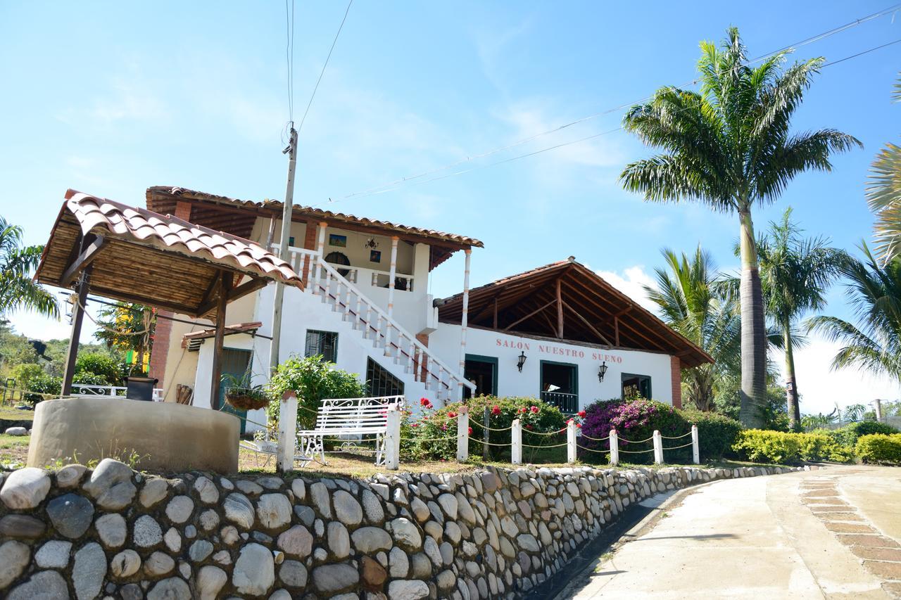 Hotel Campestre La Loma Curití エクステリア 写真
