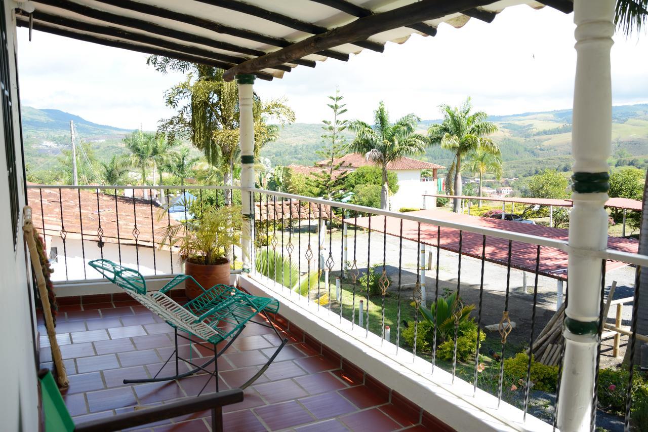 Hotel Campestre La Loma Curití エクステリア 写真