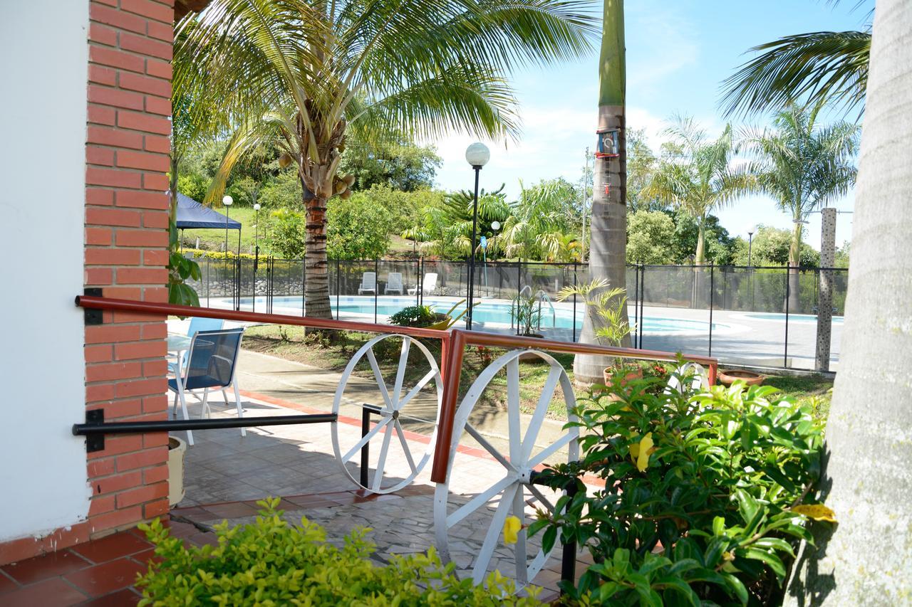 Hotel Campestre La Loma Curití エクステリア 写真